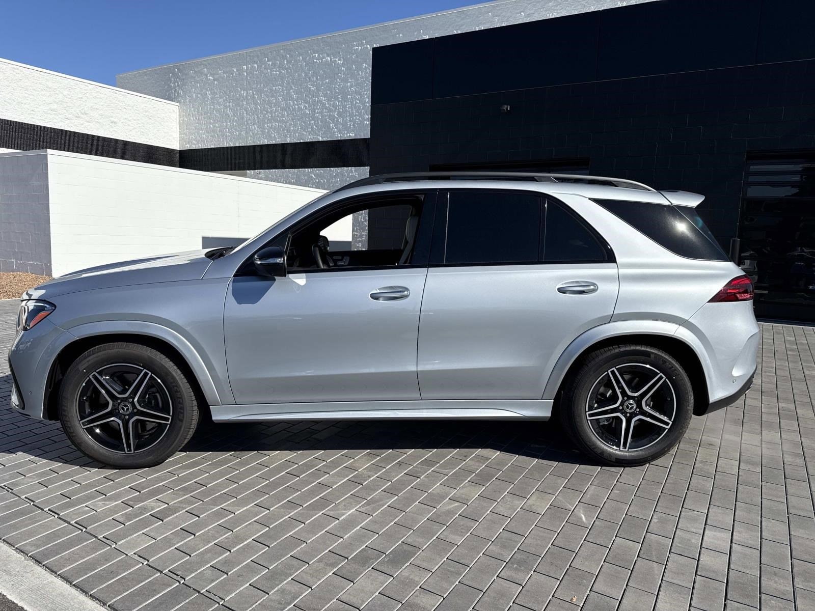 2026 MERCEDES-BENZ GLE-CLASS - Image 9