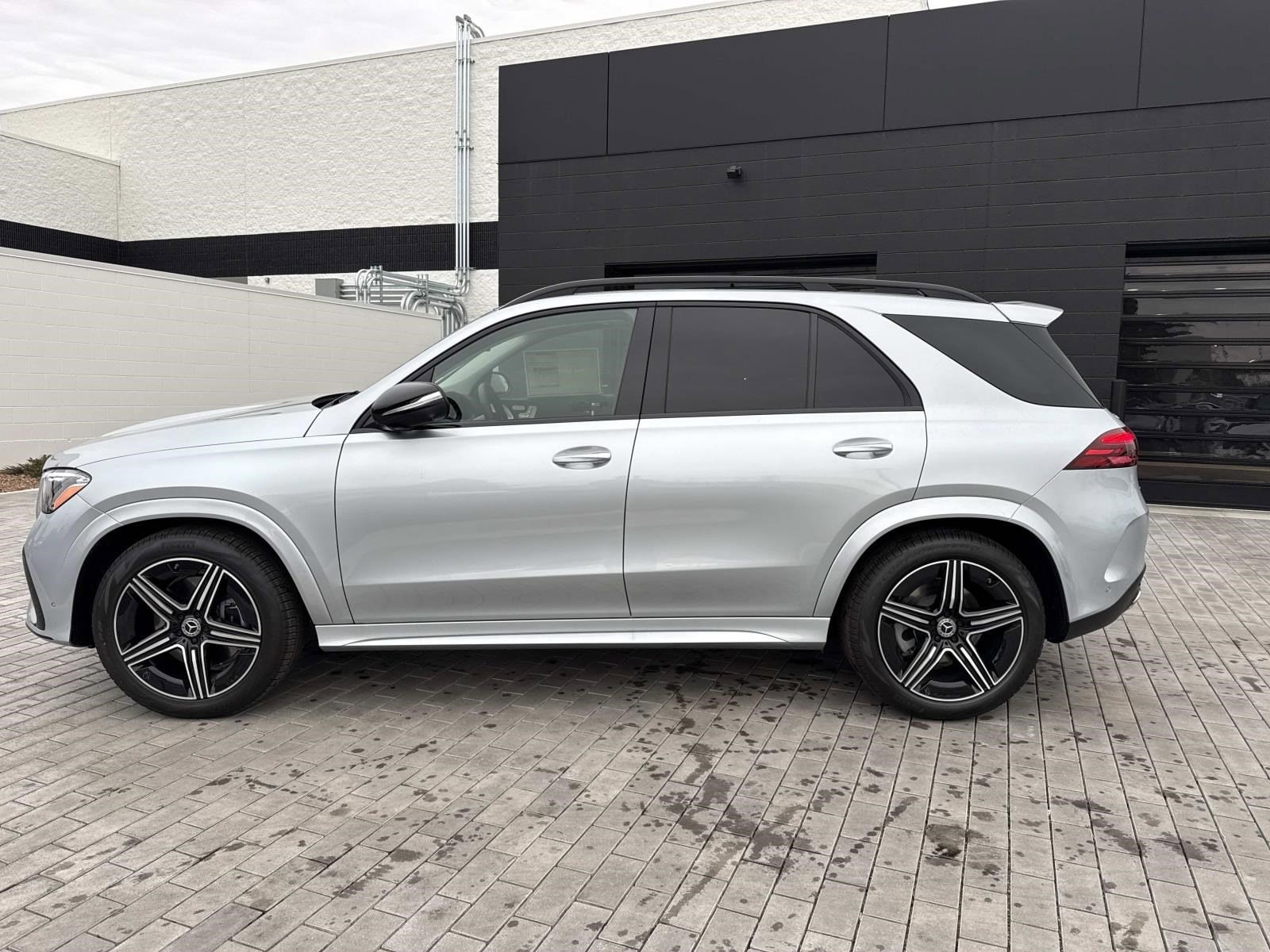 2026 MERCEDES-BENZ GLE-CLASS - Image 2