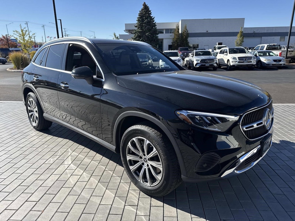 New 2025 Mercedes-Benz GLC 4MATIC SUV