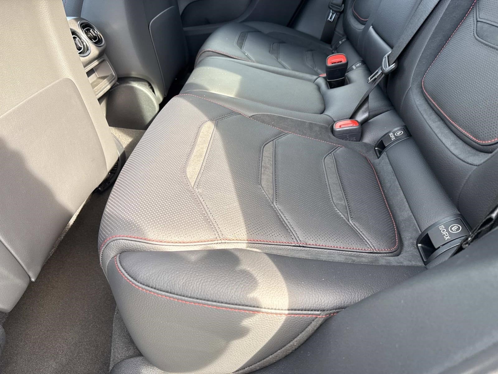 2026 MERCEDES-BENZ GLC-CLASS - Image 18