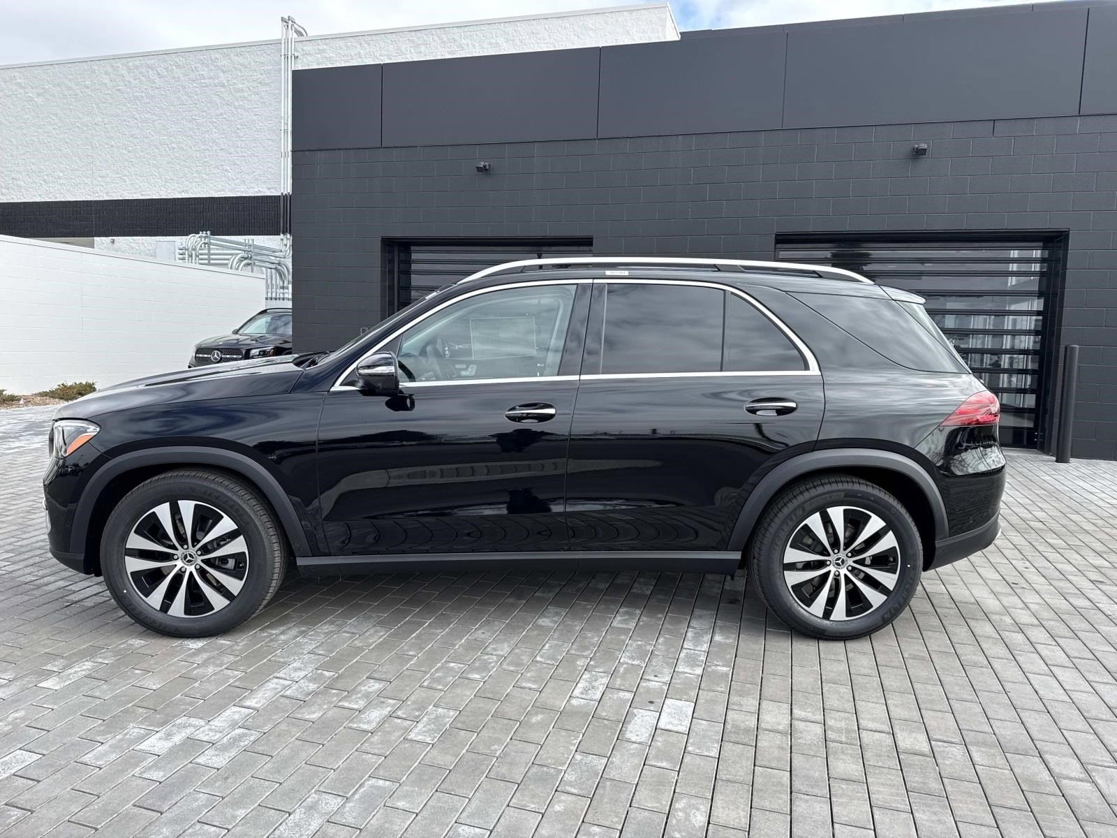 2026 MERCEDES-BENZ GLE-CLASS - Image 2