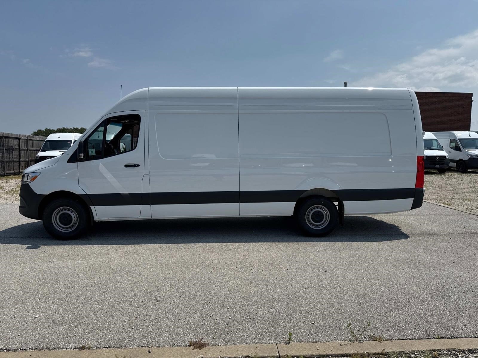 2025 MERCEDES-BENZ SPRINTER - Image 13