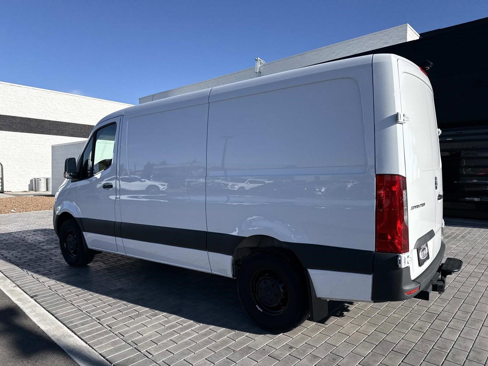 2025 MERCEDES-BENZ SPRINTER - Image 12