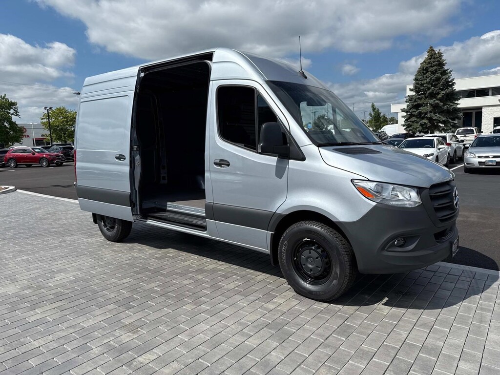 New 2025 Mercedes-Benz Sprinter 2500 Standard Roof 4-Cyl Diesel Van Cargo Van