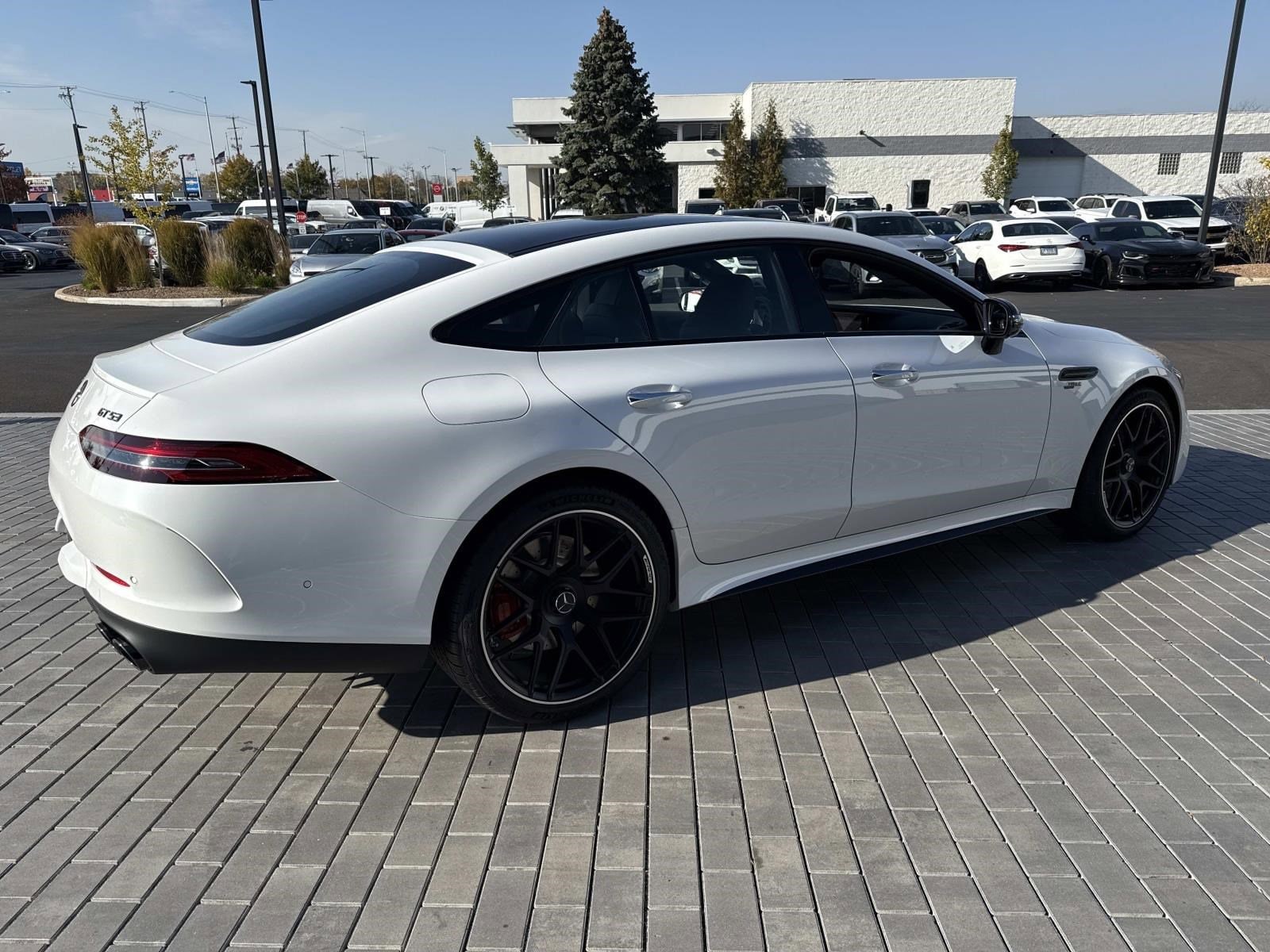 2026 MERCEDES BENZ AMG GT - Image 5