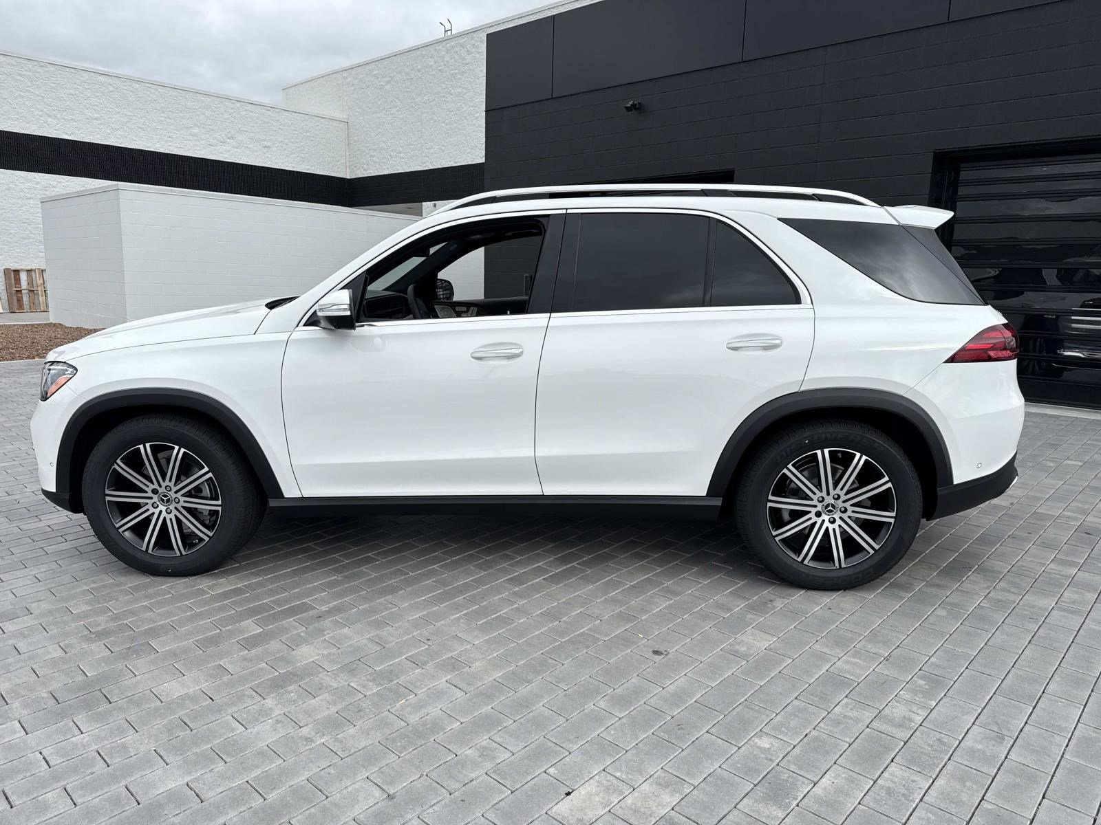 2026 MERCEDES-BENZ GLE-CLASS - Image 8