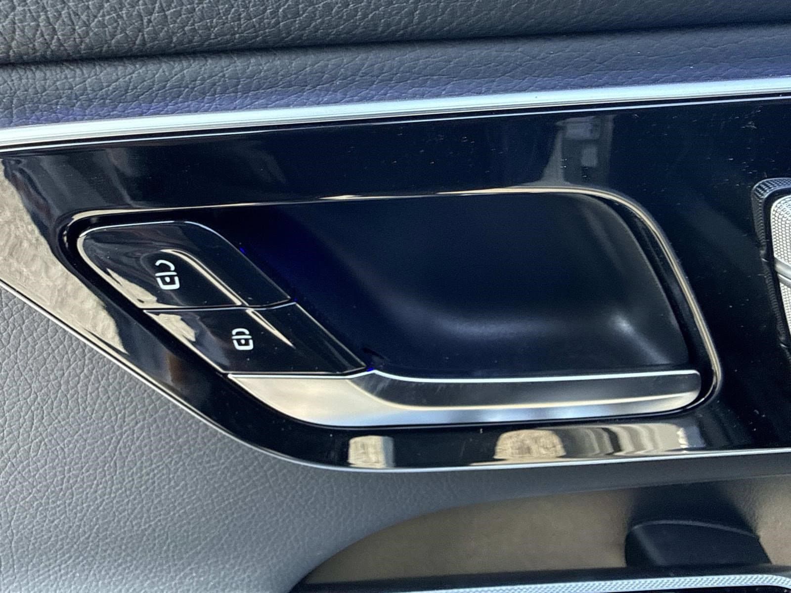 2026 MERCEDES-BENZ GLC-CLASS - Image 25