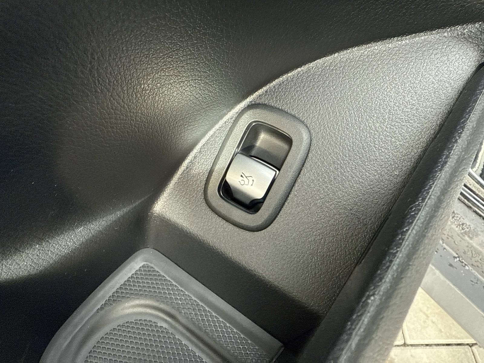 2026 MERCEDES-BENZ GLC-CLASS - Image 27