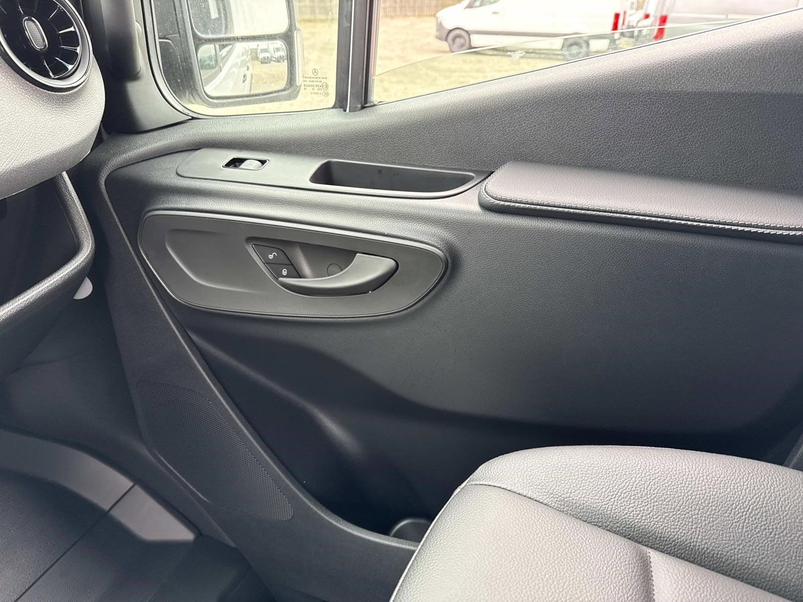 2025 MERCEDES-BENZ SPRINTER - Image 22