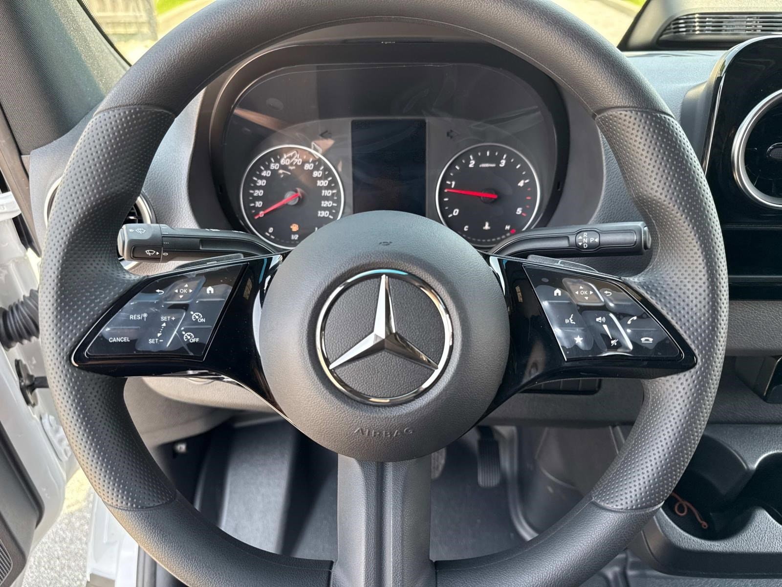 2025 MERCEDES-BENZ SPRINTER - Image 31