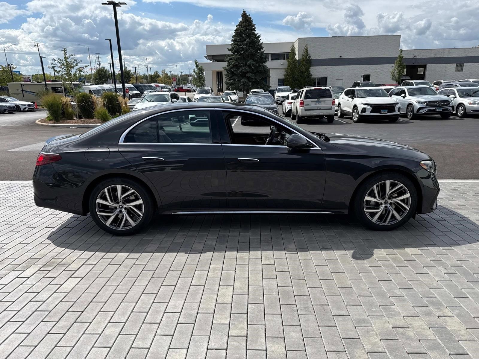 2026 MERCEDES-BENZ E-CLASS - Image 5