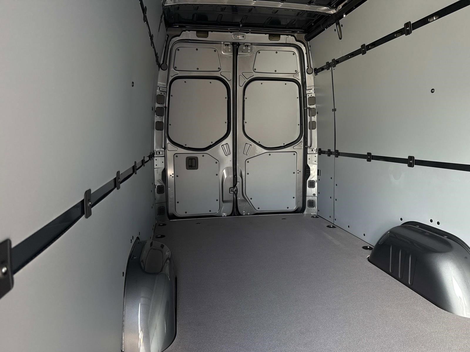 2025 MERCEDES-BENZ SPRINTER - Image 6