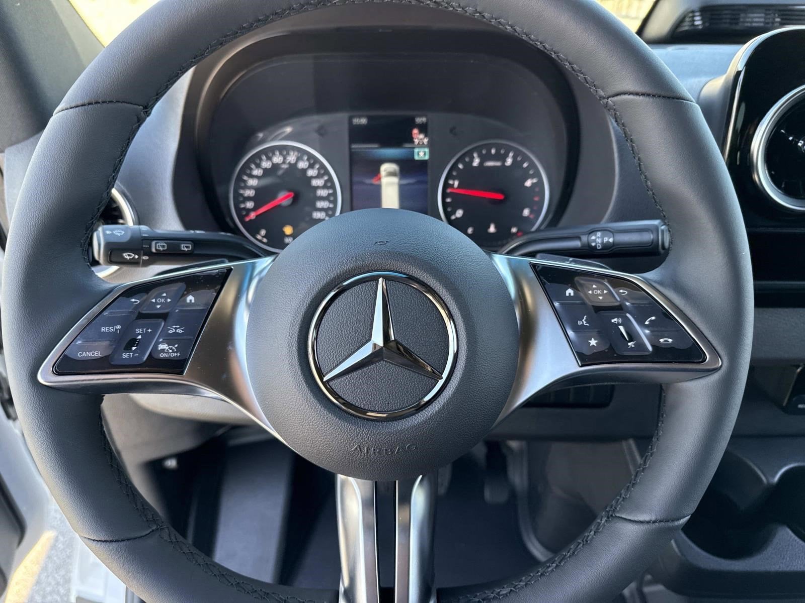 2025 MERCEDES-BENZ SPRINTER - Image 29