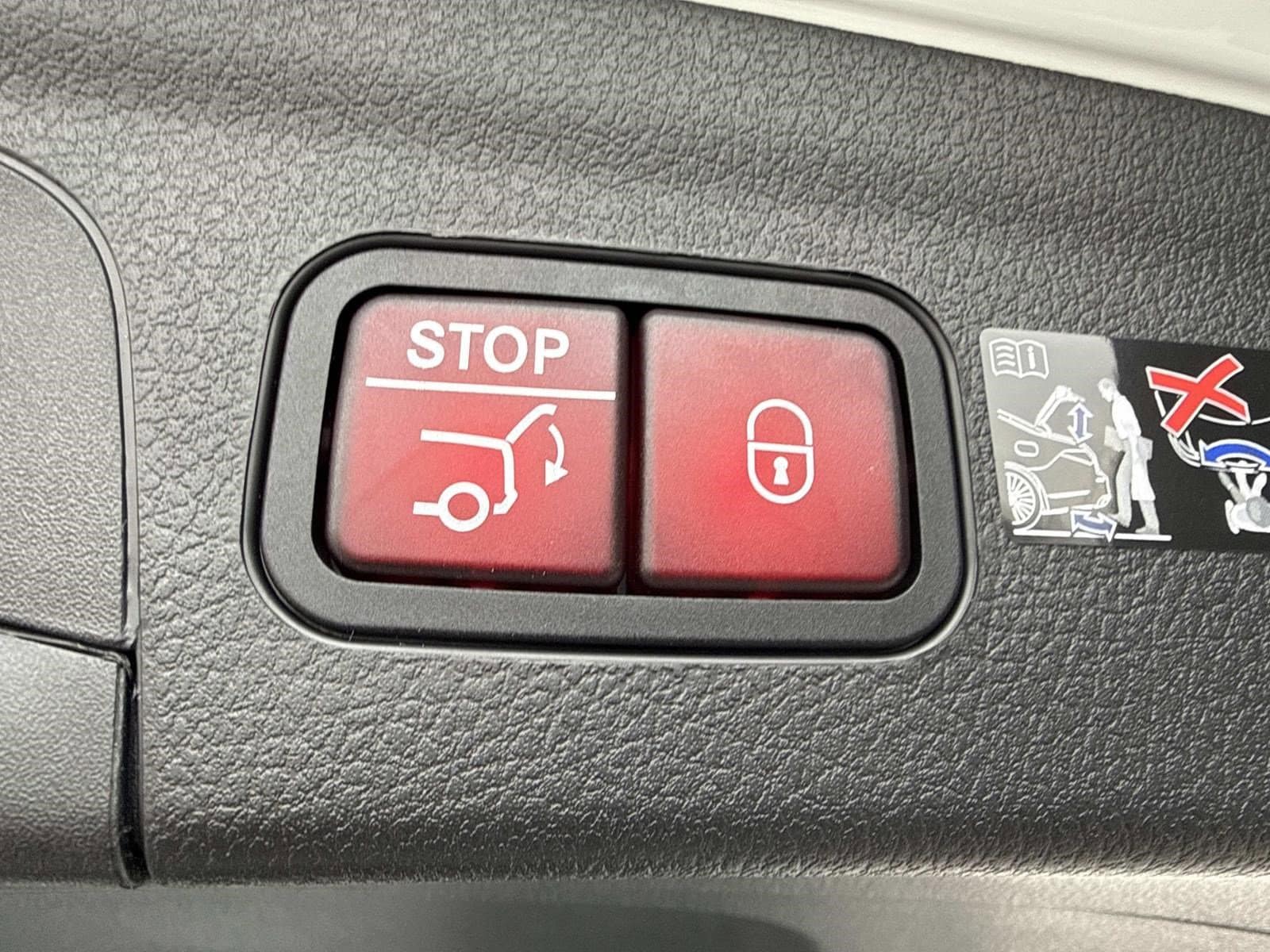 2026 MERCEDES-BENZ GLE-CLASS - Image 11