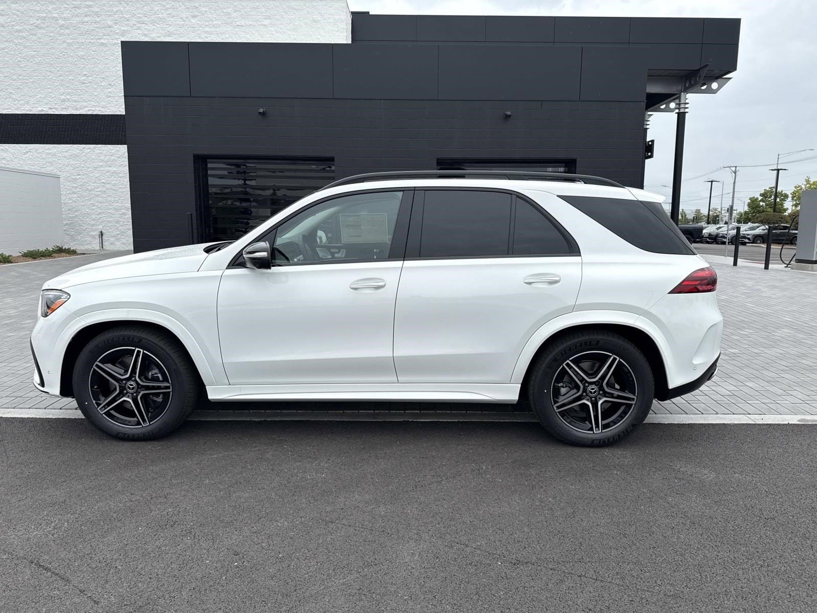 2026 MERCEDES-BENZ GLE-CLASS - Image 9