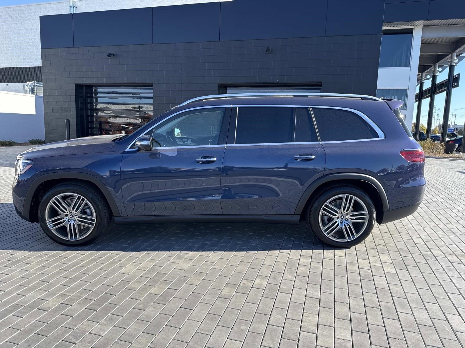 2026 MERCEDES-BENZ GLS-CLASS - Image 9