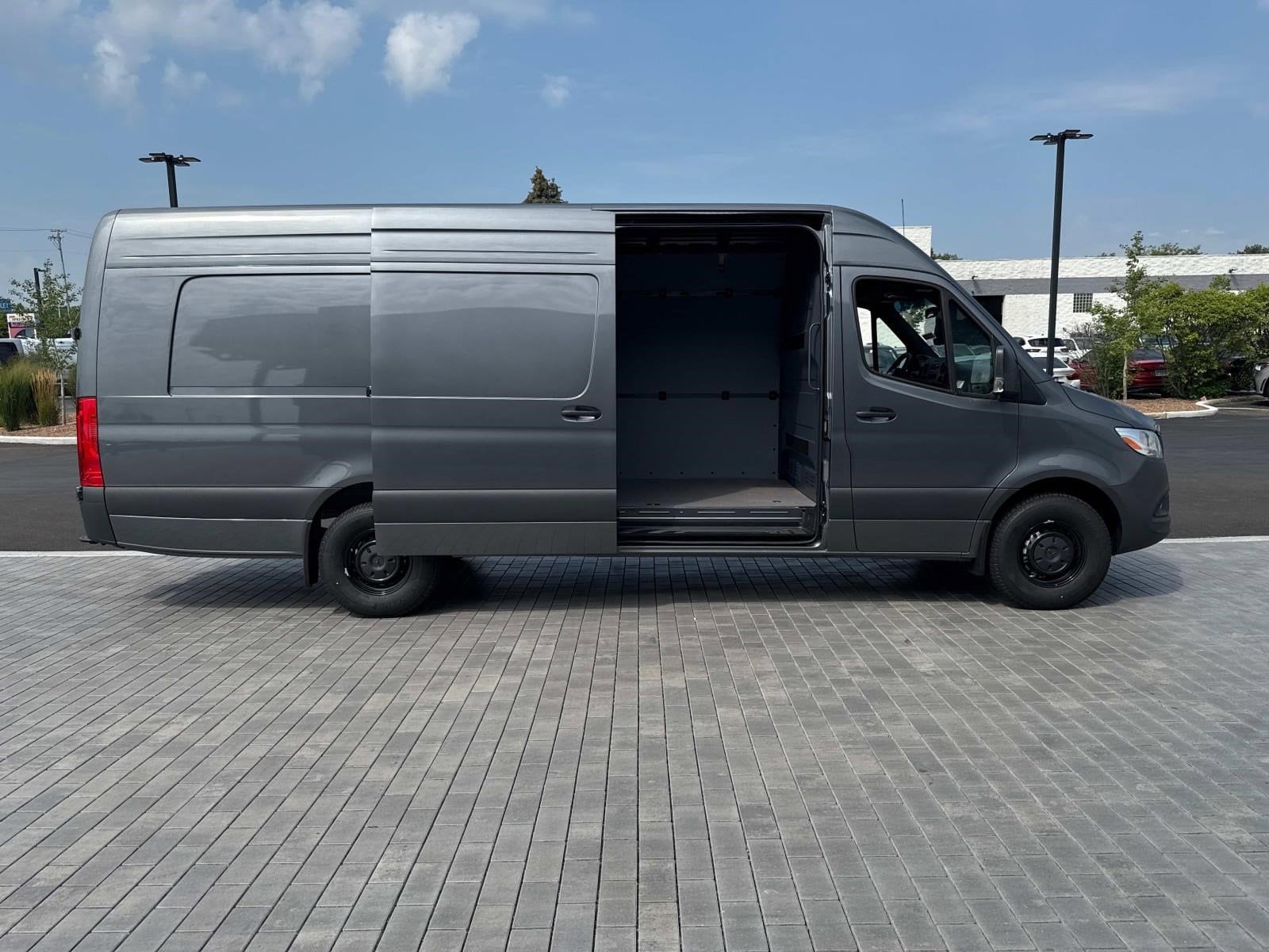 2025 MERCEDES-BENZ SPRINTER - Image 8