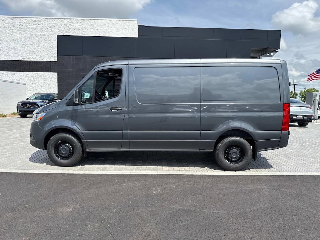 New 2025 Mercedes-Benz Sprinter 2500 Standard Roof 4-Cyl Diesel Van Cargo Van