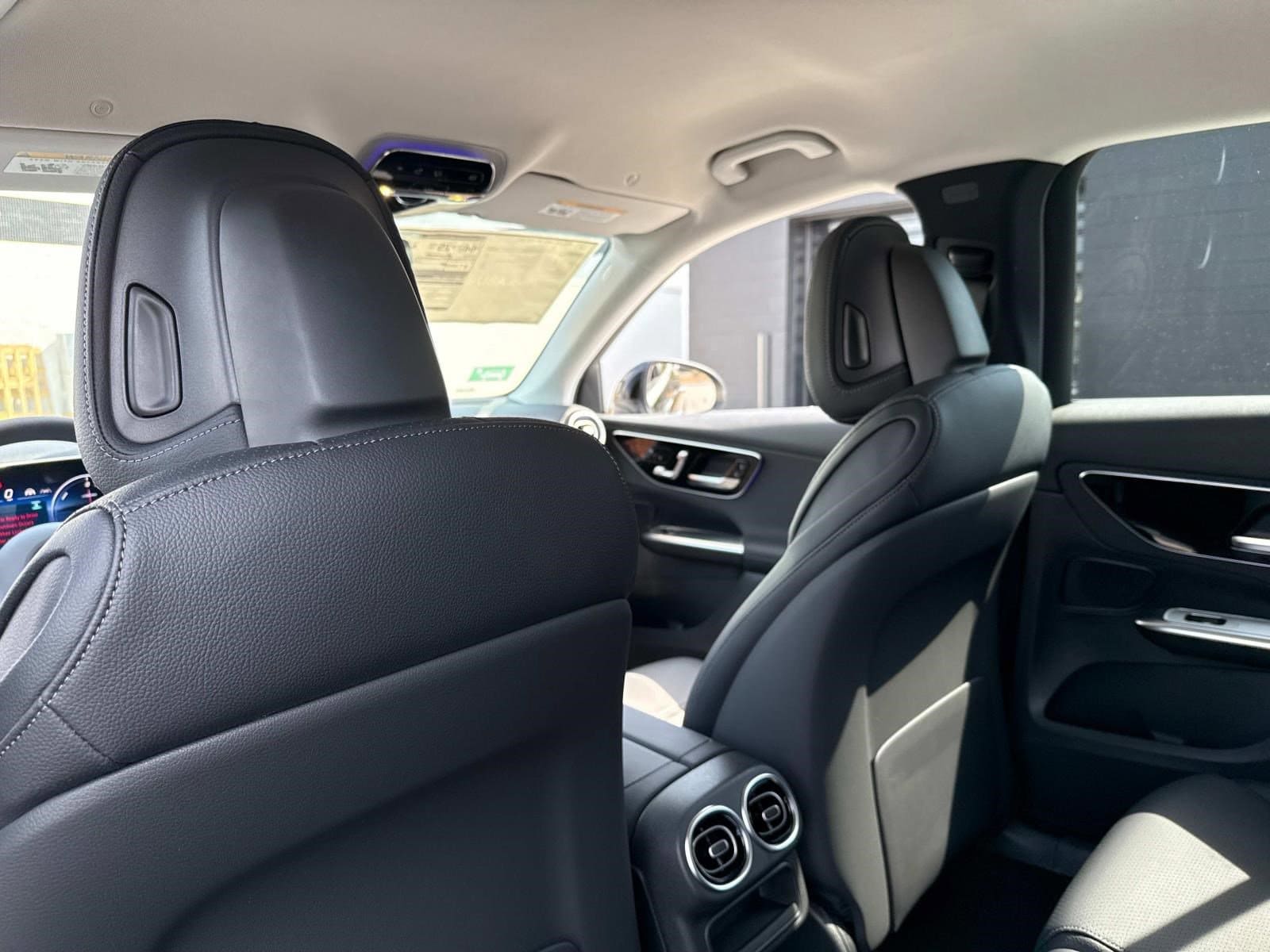 2025 MERCEDES-BENZ GLC-CLASS - Image 20