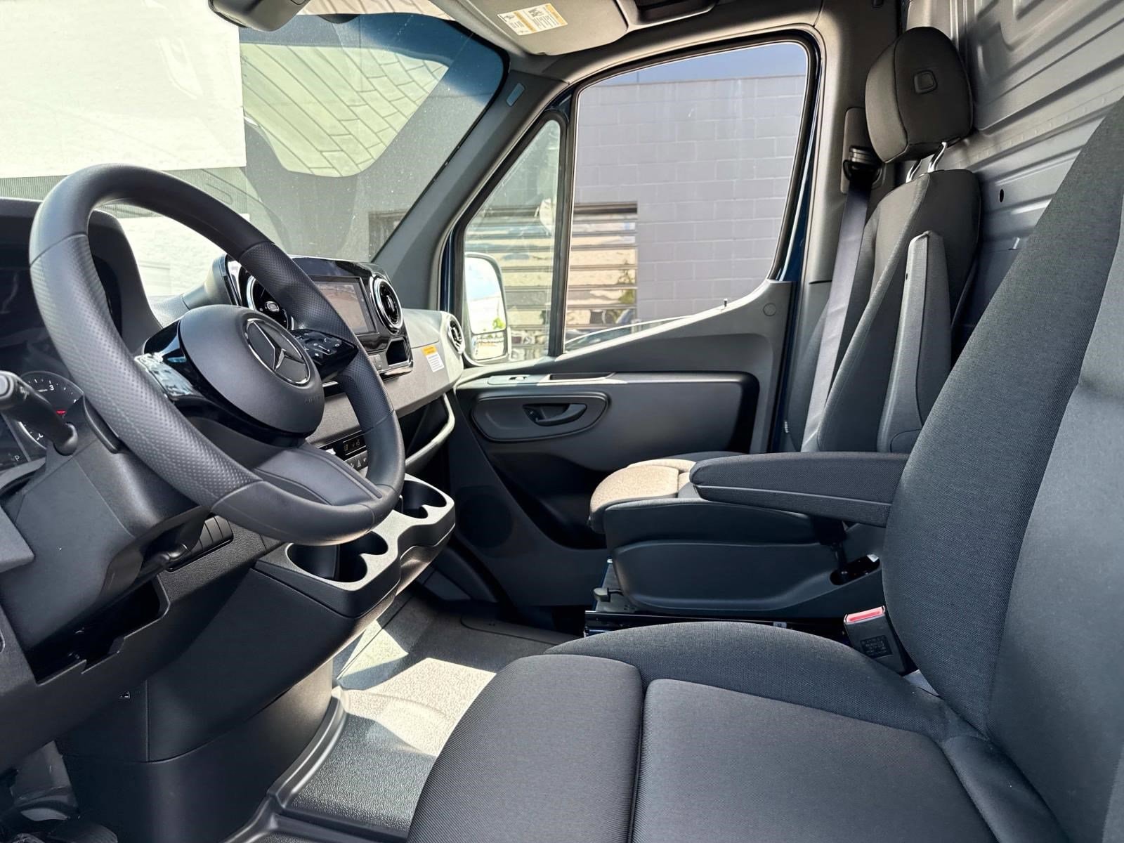 2025 MERCEDES-BENZ SPRINTER - Image 22