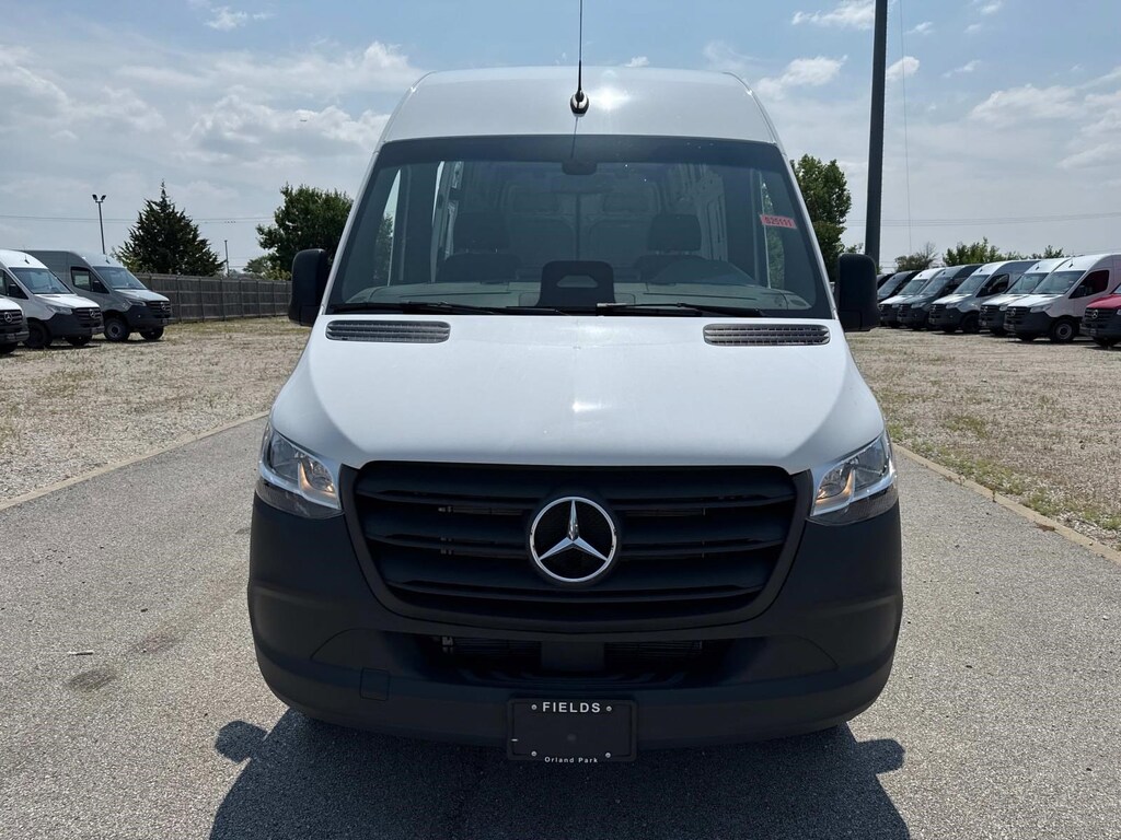 New 2025 Mercedes-Benz Sprinter 2500 Standard Roof 4-Cyl Diesel Van Cargo Van