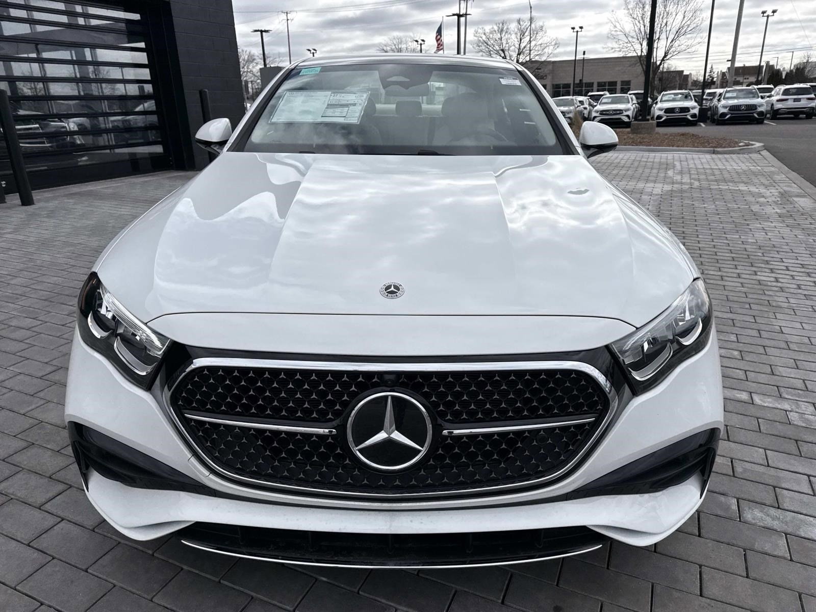 2026 MERCEDES-BENZ E-CLASS - Image 3