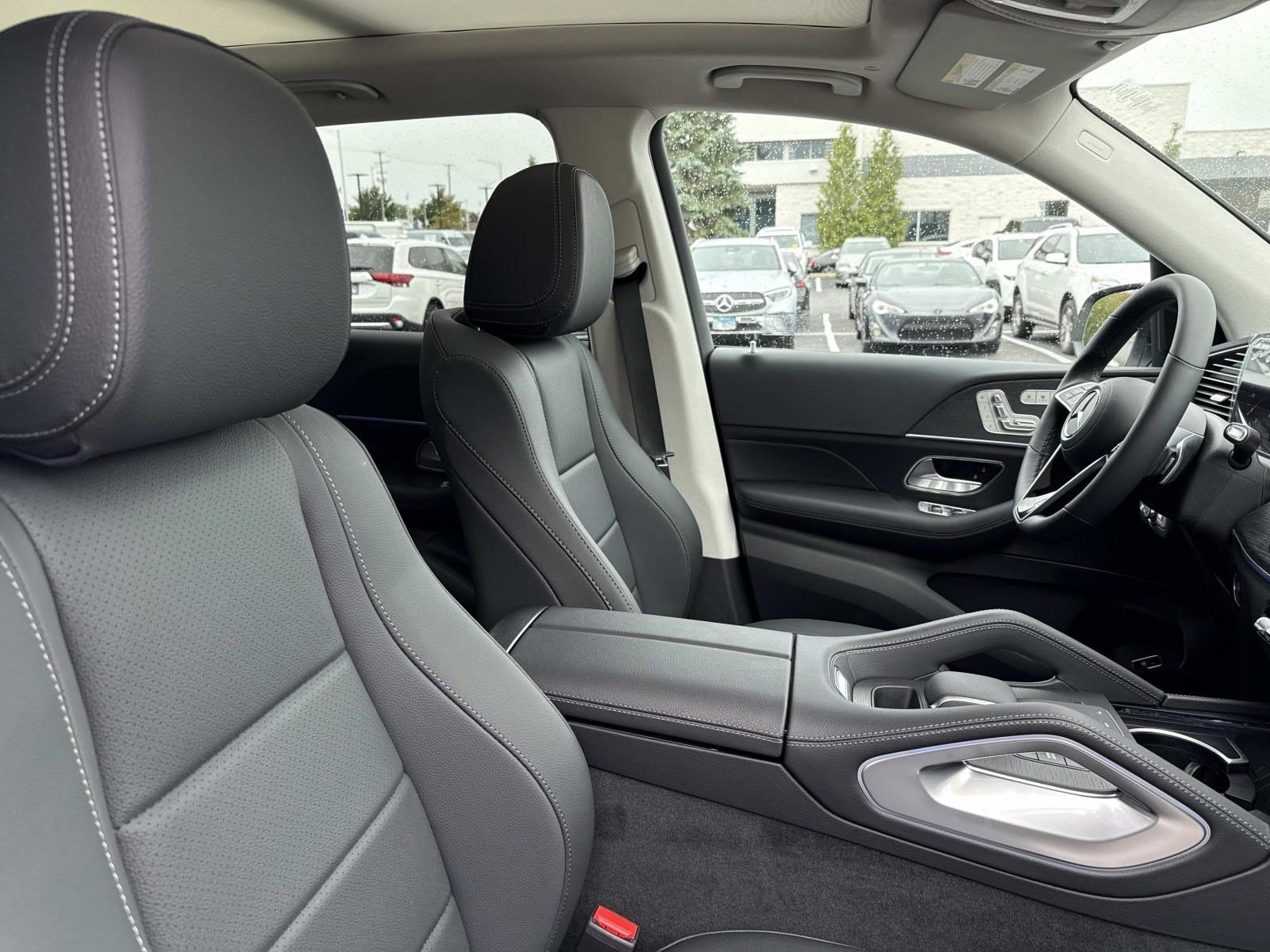 2026 Mercedes Benz GLE 450 4MATIC photo 4