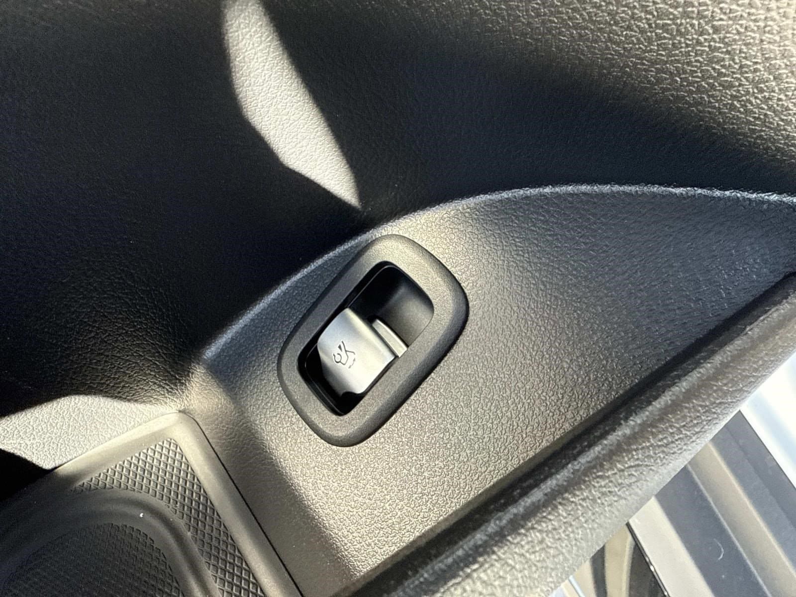 2026 MERCEDES-BENZ GLC-CLASS - Image 25