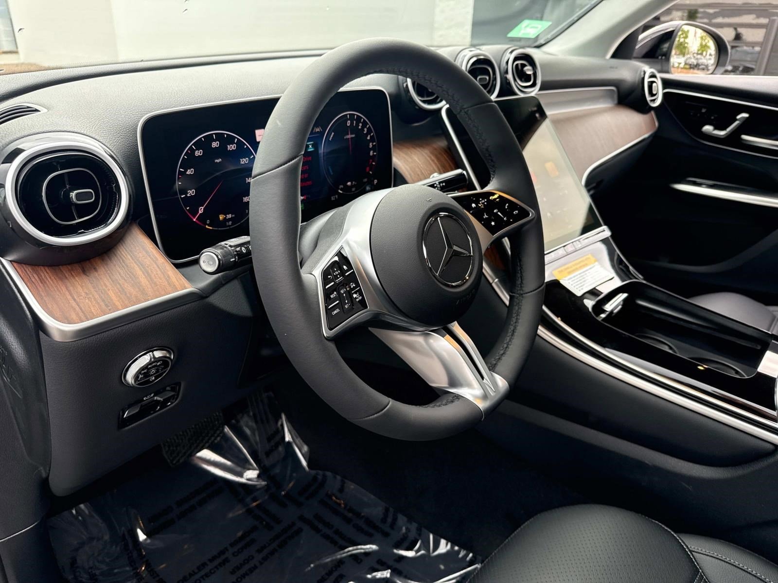 2025 MERCEDES-BENZ GLC-CLASS - Image 29