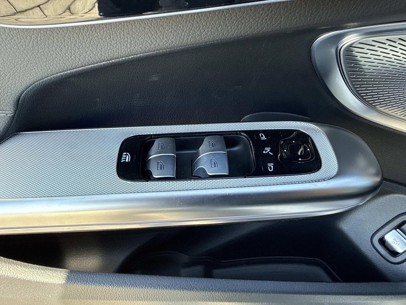 2026 MERCEDES-BENZ CLE - Image 16