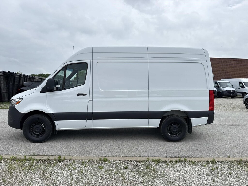 New 2026 Mercedes-Benz Sprinter 2500 Standard Roof 4-Cyl Diesel HO Van Cargo Van