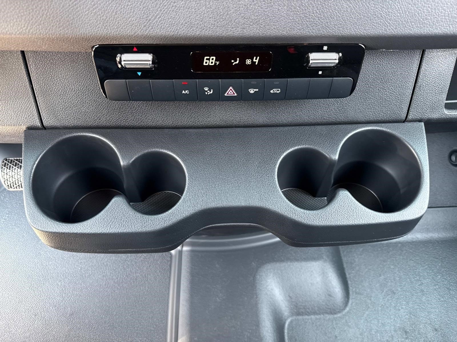 2025 MERCEDES-BENZ SPRINTER - Image 28