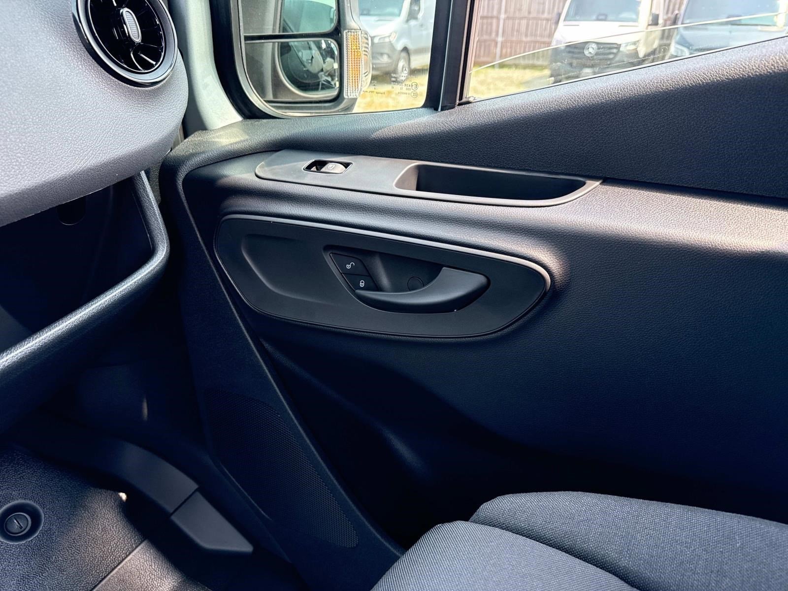 2025 MERCEDES-BENZ SPRINTER - Image 23