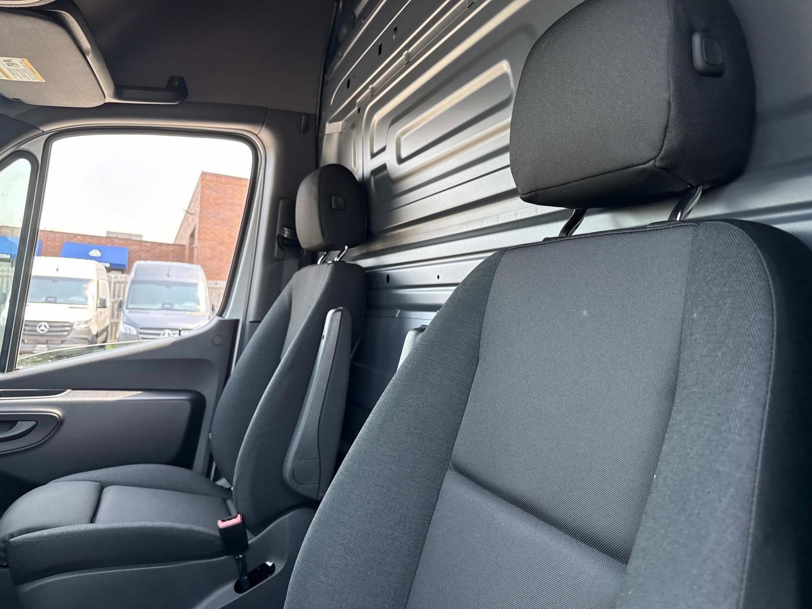 2025 MERCEDES-BENZ SPRINTER - Image 21