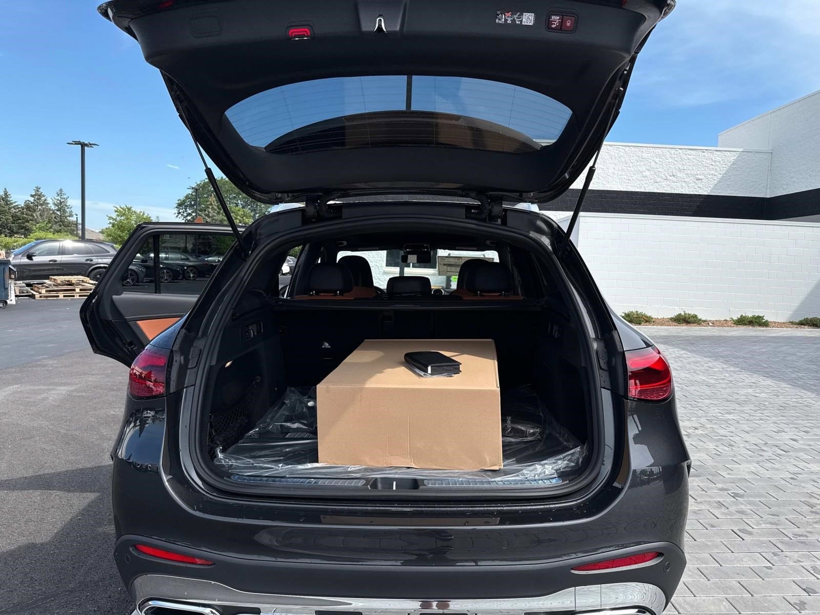 2025 MERCEDES-BENZ GLC-CLASS - Image 13