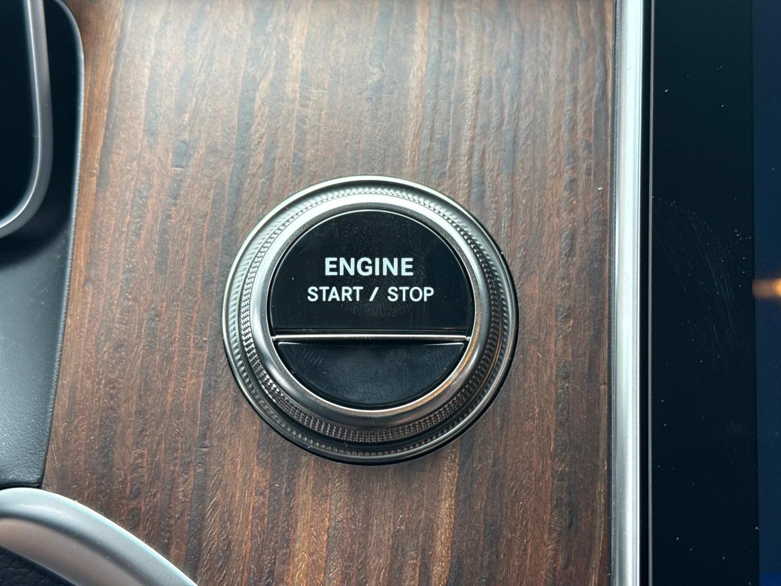 2025 MERCEDES-BENZ GLC-CLASS - Image 36