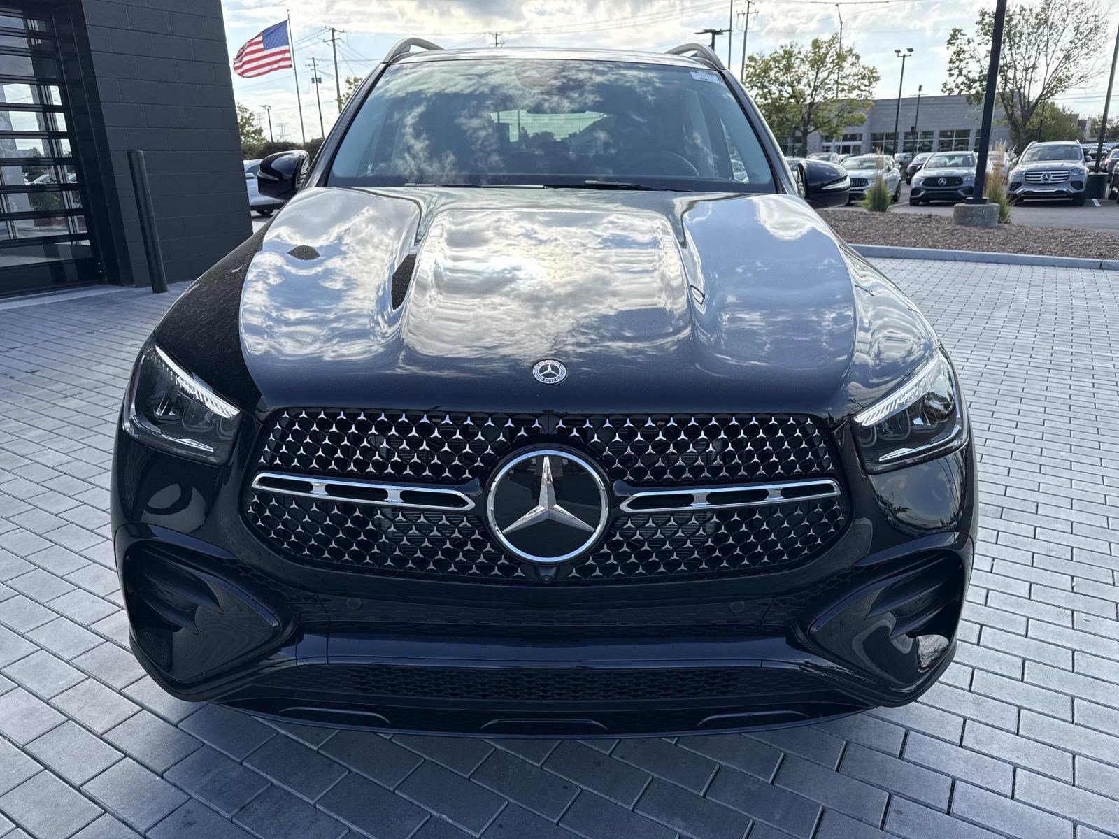 2026 Mercedes Benz GLE 450 4MATIC photo 2