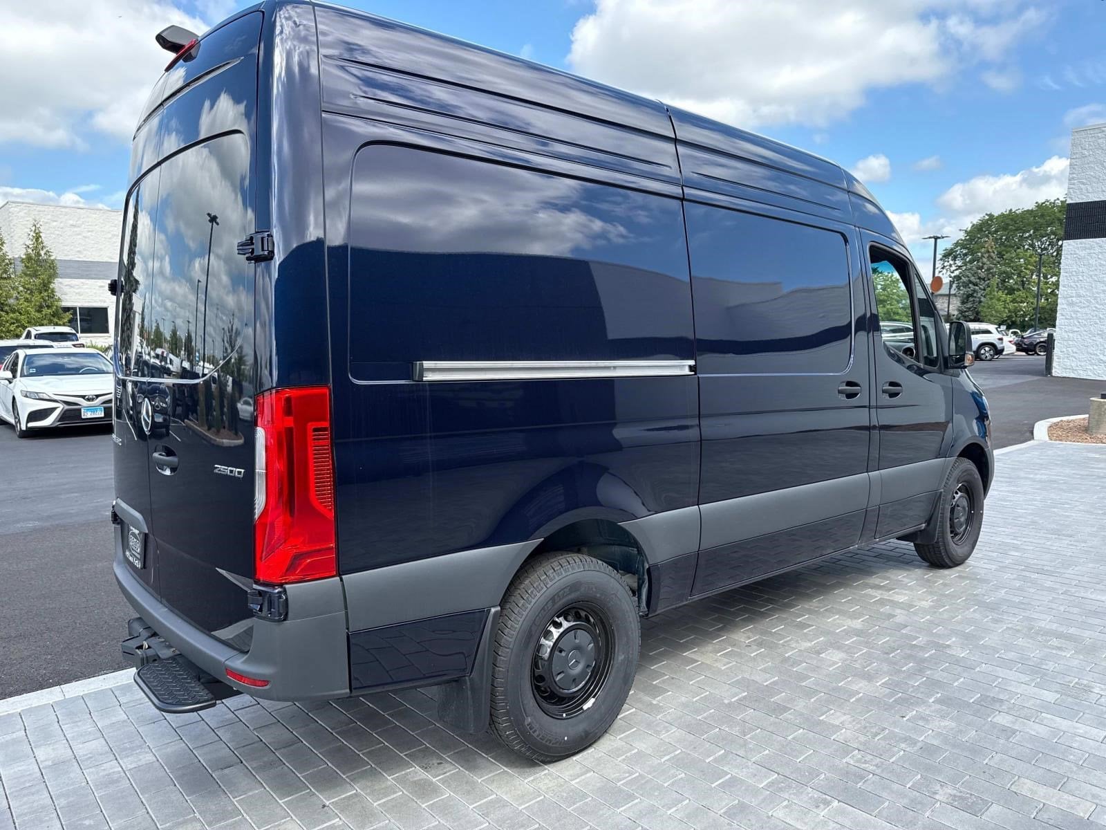2025 MERCEDES-BENZ SPRINTER - Image 9