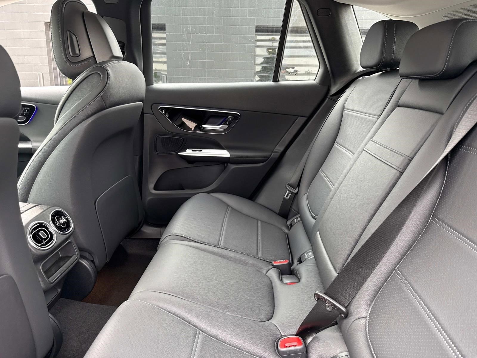 2025 MERCEDES-BENZ GLC-CLASS - Image 18