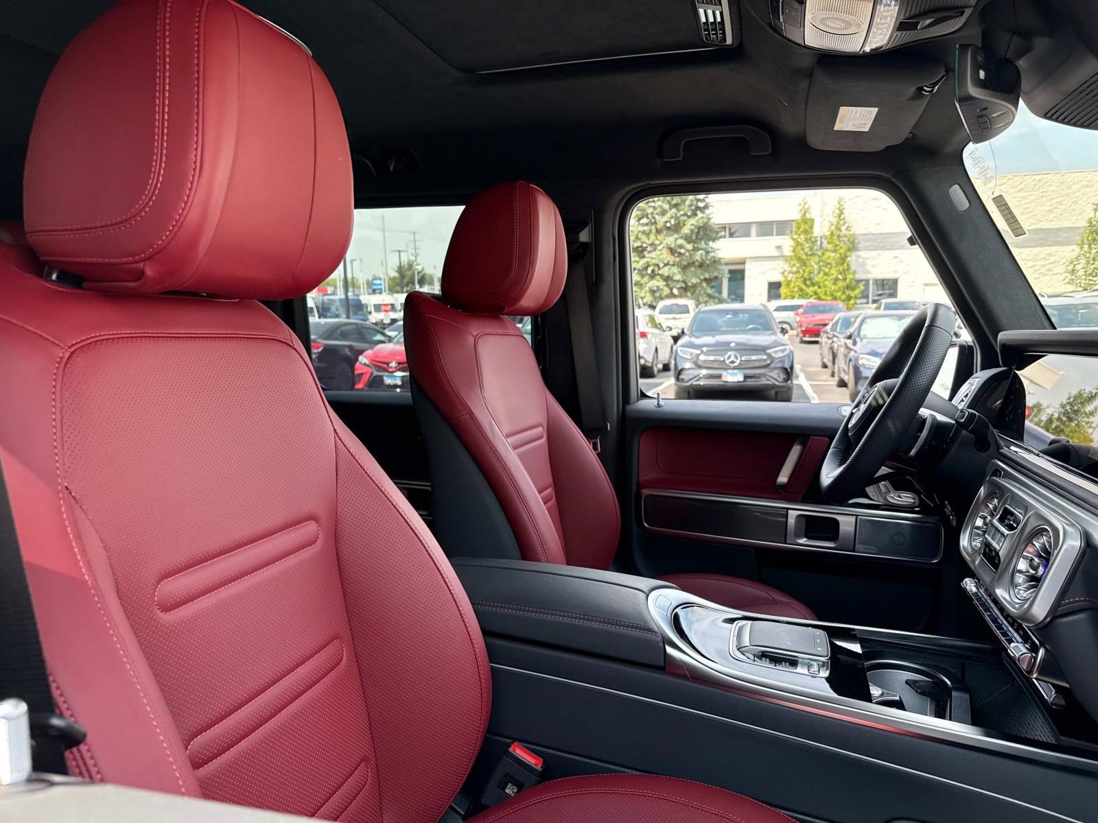 2025 Mercedes Benz G 550 photo 4