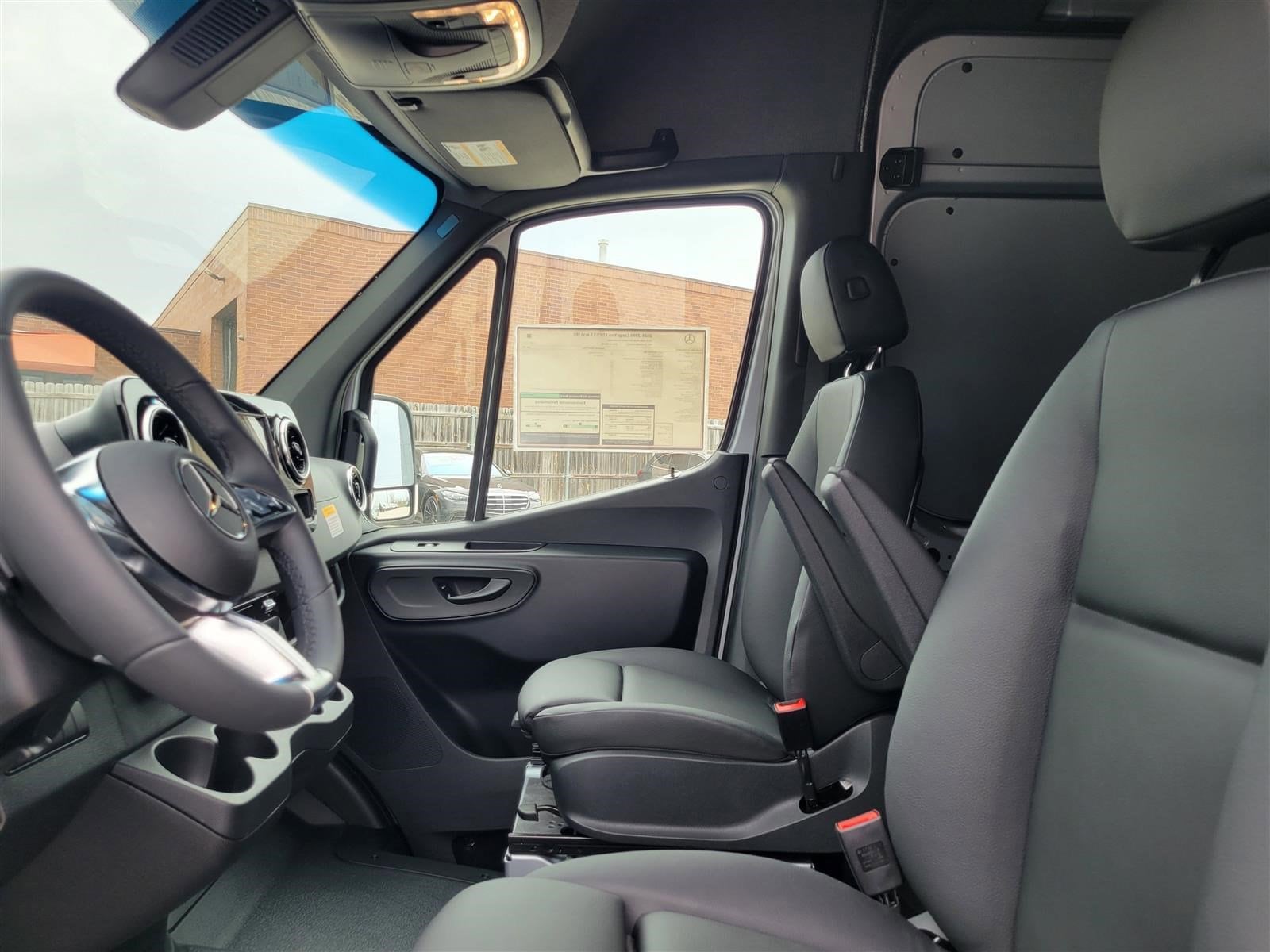 2025 MERCEDES-BENZ SPRINTER - Image 21