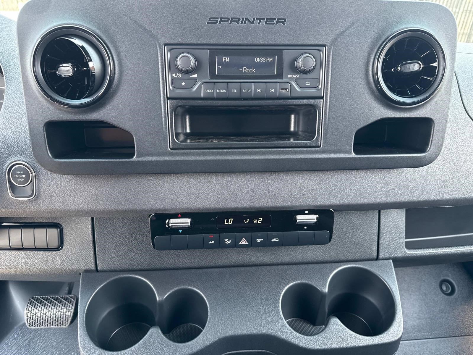 2025 MERCEDES-BENZ SPRINTER - Image 24