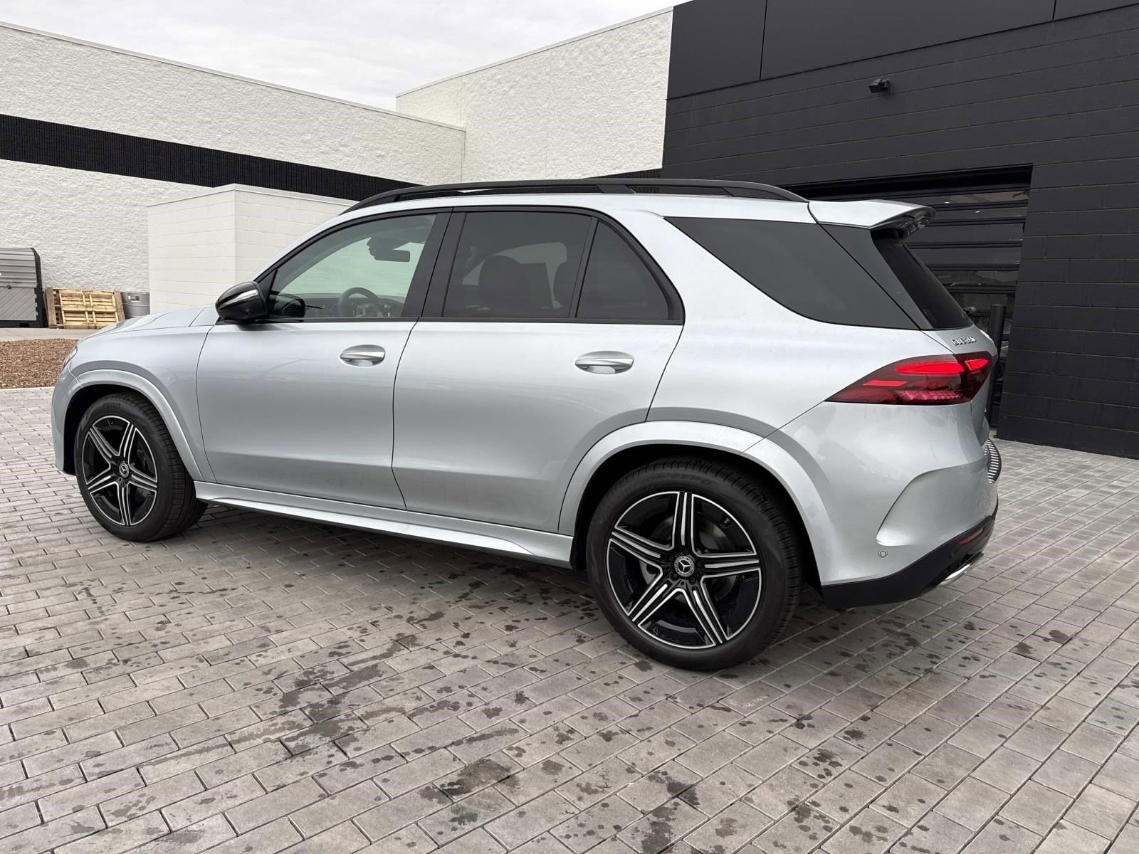 2026 MERCEDES-BENZ GLE-CLASS - Image 10