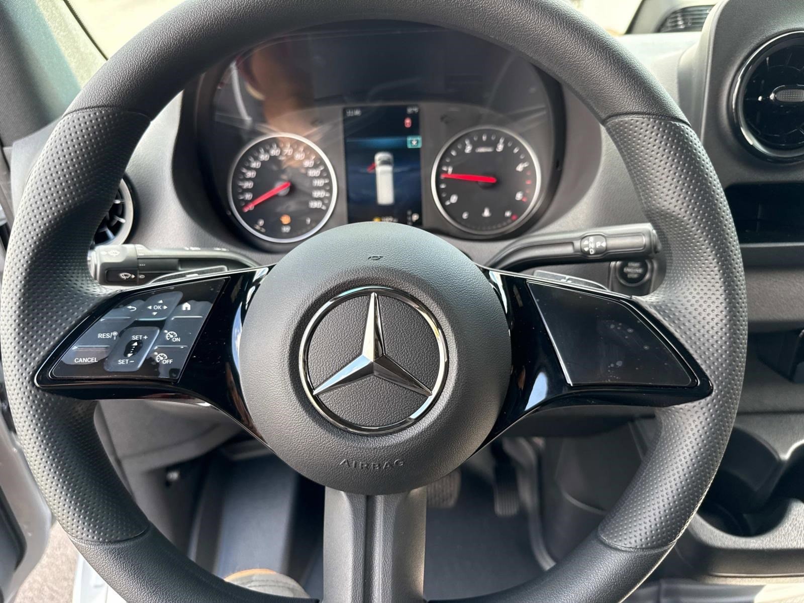 2025 MERCEDES-BENZ SPRINTER - Image 30