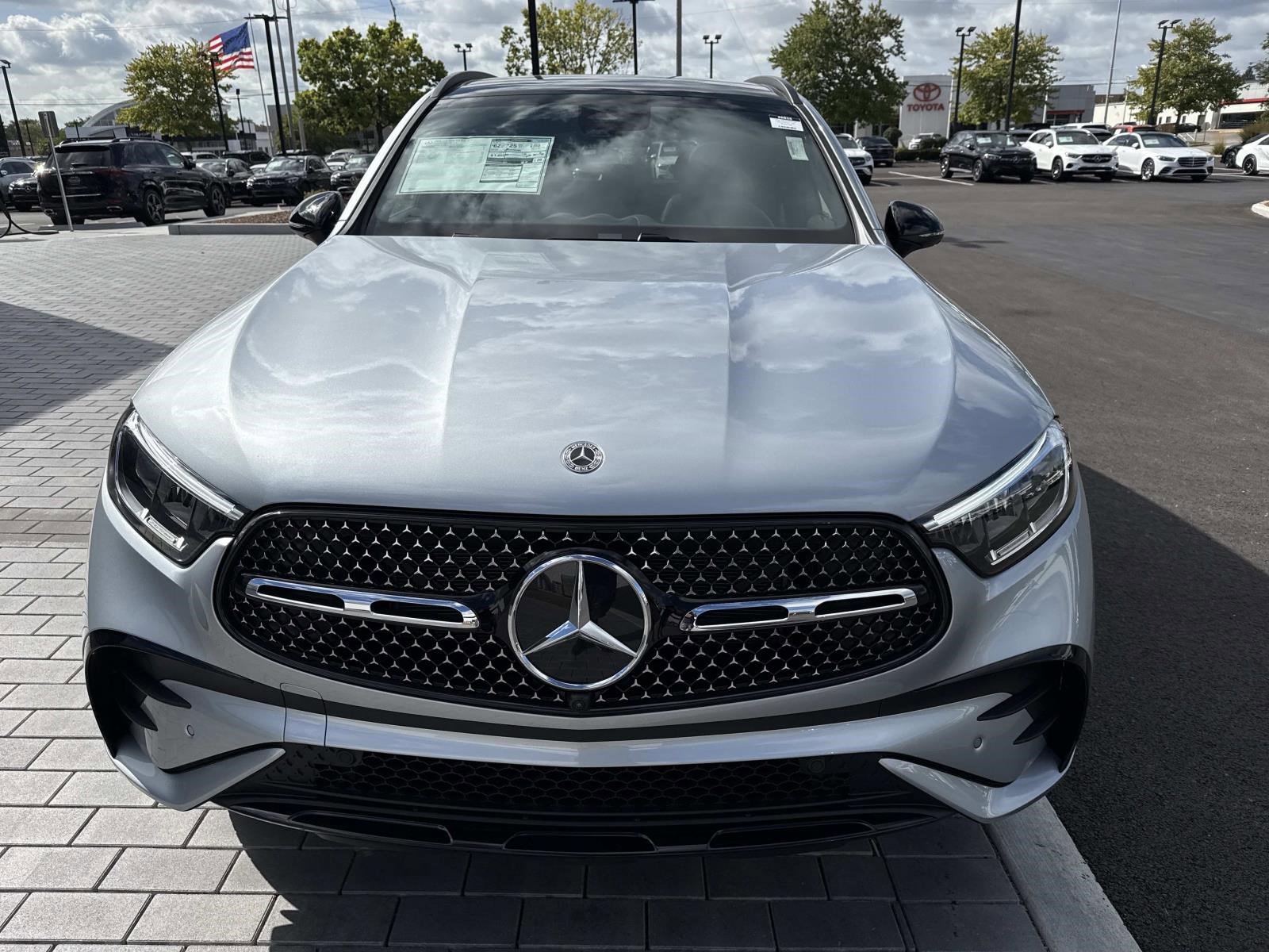 2026 Mercedes Benz GLC 350e 4MATIC photo 2