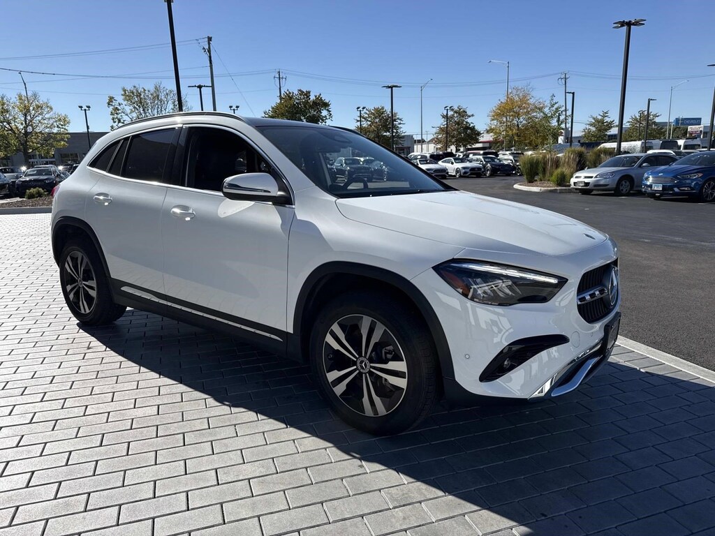New 2025 Mercedes-Benz GLA 4MATIC SUV
