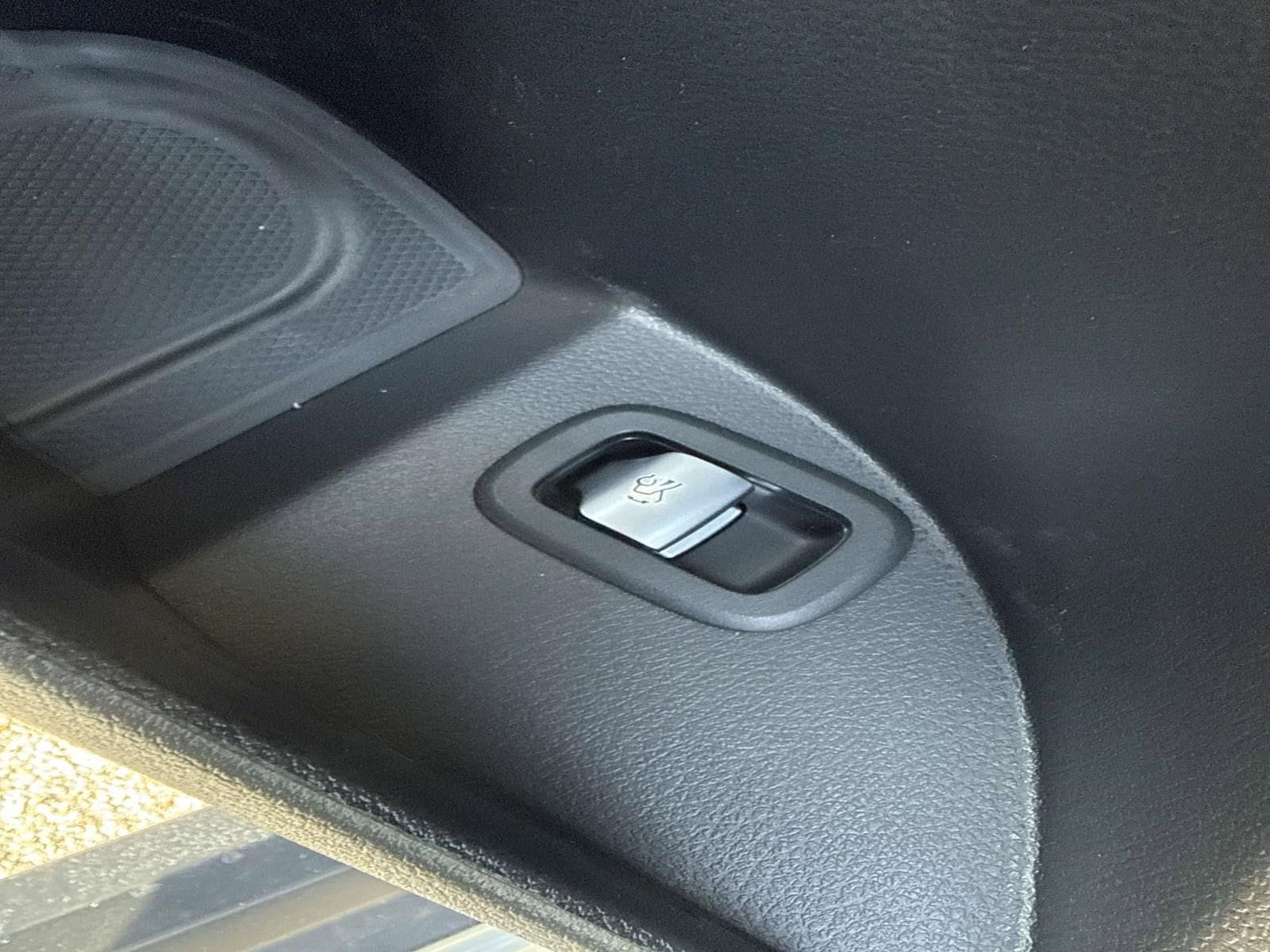 2026 MERCEDES-BENZ GLC-CLASS - Image 28