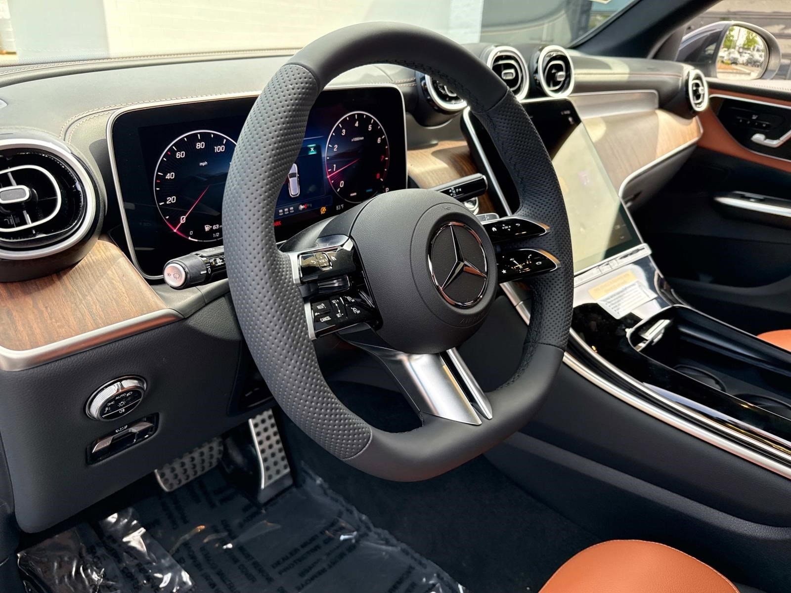 2025 MERCEDES-BENZ GLC-CLASS - Image 31