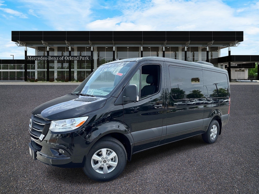 New 2026 Mercedes-Benz Sprinter 2500 Standard Roof 4-Cyl Diesel HO Van Passenger Van
