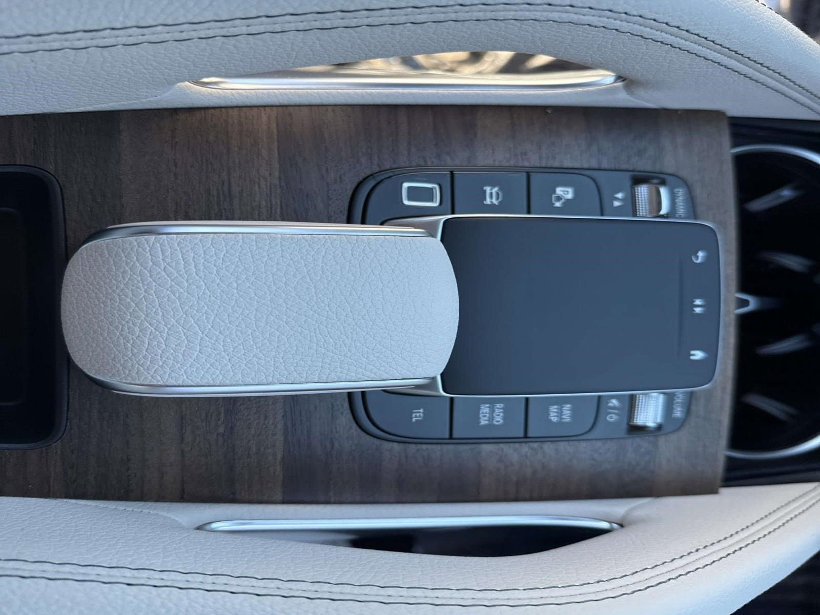 2026 MERCEDES-BENZ GLE-CLASS - Image 35